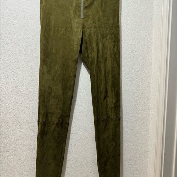 Alice + Olivia Front Zip Suede Leggings in Moss 100% lamb skin - Picture 3 of 10